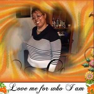 Meet your Posher, Monique